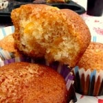 Muffiny z brzoskwiniami