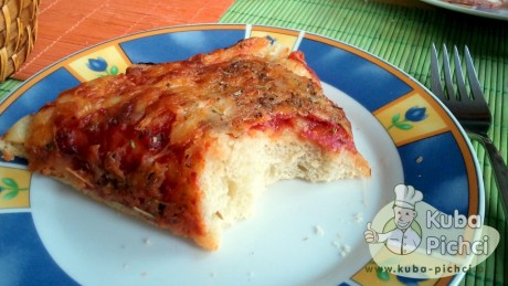 pizza na grubym ciescie 02