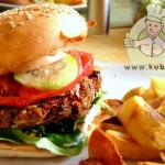 Wegańskie burgery z kaszy jaglanej Wegańskie burgery z kaszy jaglanej