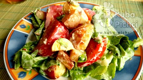 salatka z bobem i ziemniakami