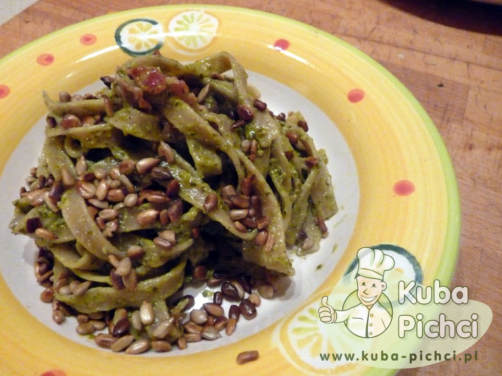 Tagliatelle alla genovese z boczkiem