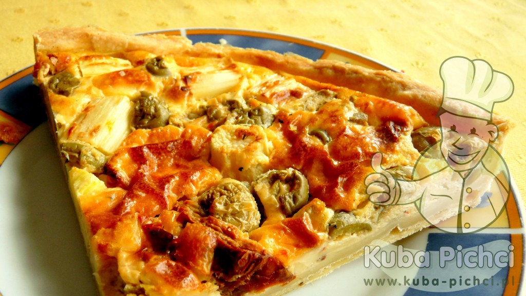 Quiche z oliwkami i suszonymi pomidorami